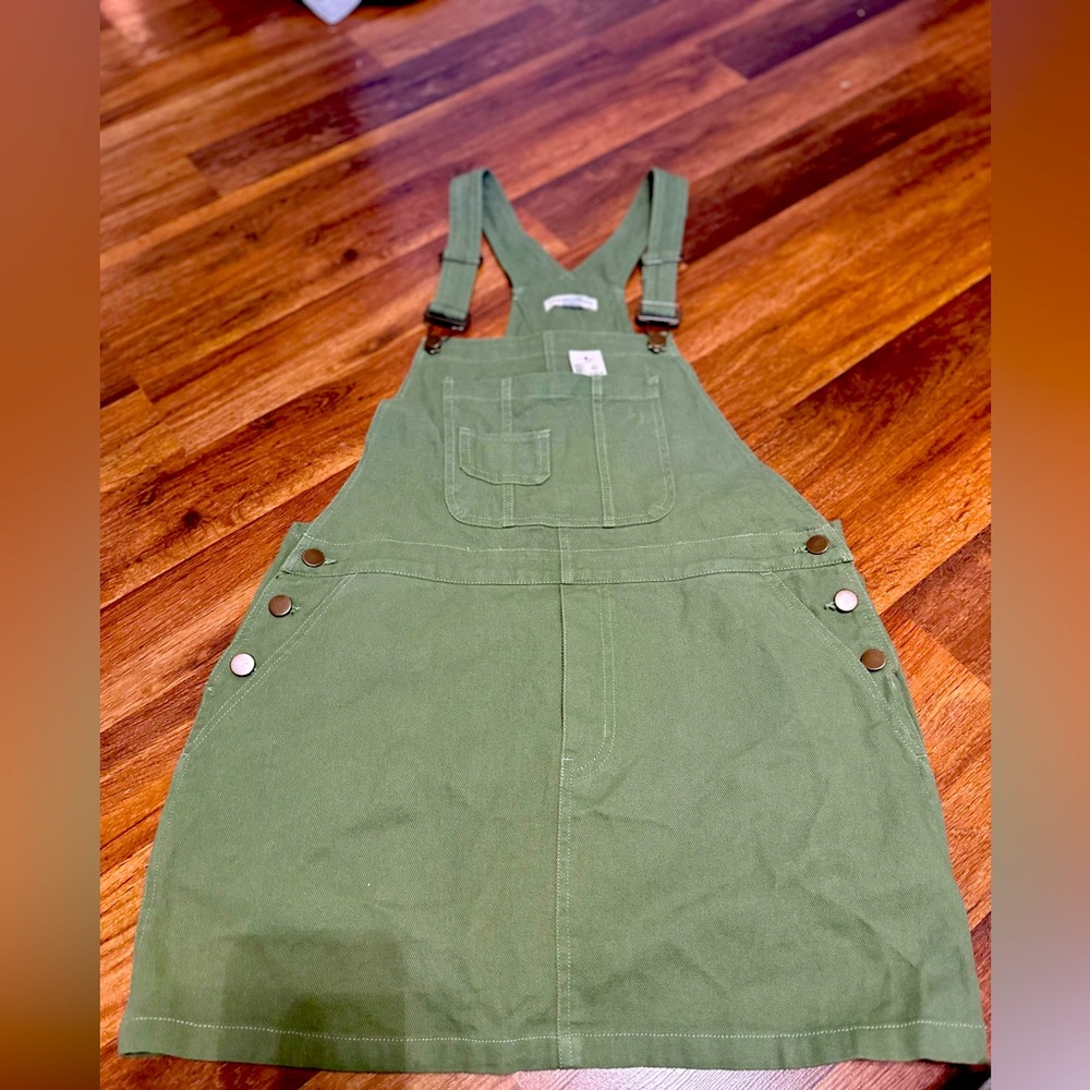 Aeropostale women’s mint green overalls with tags